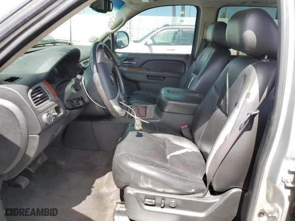 2011 Chevrolet Avalanche LTZ with VIN 3GNMCGE02BG305032, listed as a Copart auction lot 50934315 with 175,955 mi miles and Clean Title. Bid and sale history available at carsss.com. Image 7.