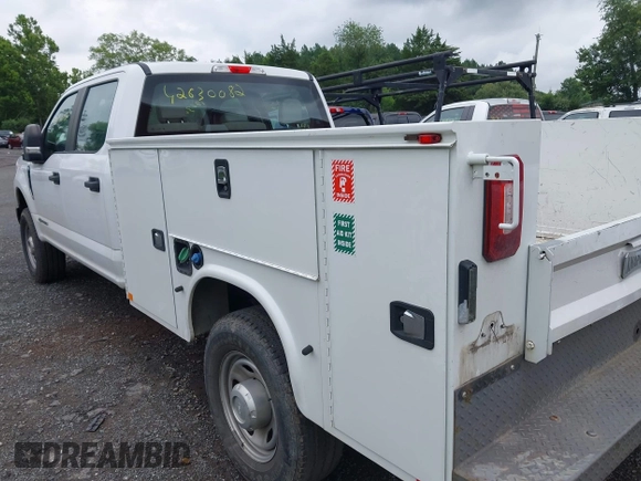 2019 Ford F-350 Platinum with VIN 1FT7W3BTXKEG58288, listed as a IAAI auction lot 42630082 with 161,637 mi miles and . Bid and sale history available at DreamBid. Image 3.