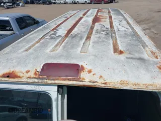 2003 Ford Econoline Passenger XL with VIN 1FBSS31L33HA12571, listed as a IAAI auction lot 42268424 with 170,739 mi miles and . Bid and sale history available at DreamBid. Image 16.
