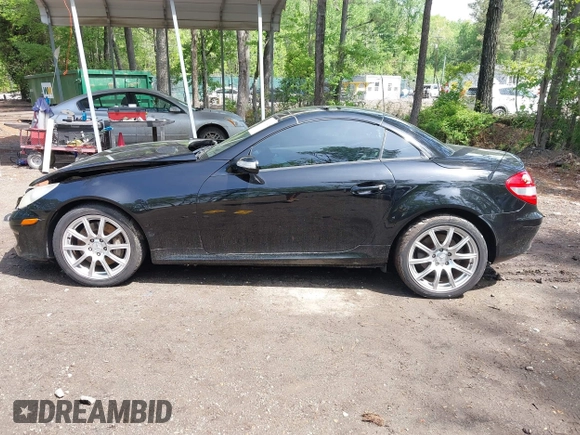 2005 Mercedes-Benz SLK 230/320 z VIN WDBWK56F15F036103, wystawiony jako IAAI lot #42108428 z przebiegiem 79 040 mil mil oraz . Historia ofert i sprzedaży dostępna na DreamBid. Obrazek 14.