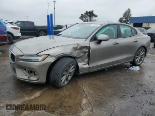 2019 Volvo S60 Momentum with VIN 7JR102FK6KG005305, listed as a Copart auction lot 46680475 with 69,591 mi miles and Salvage Title. Bid and sale history available at carsss.com. Image 1.