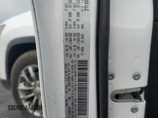 2019 Jeep Cherokee Altitude z VIN 1C4PJMLX6KD415525, wystawiony jako Copart lot #59932625 z przebiegiem 94 267 mil mil oraz Szkoda całkowita • Salvage title. Historia ofert i sprzedaży dostępna na DreamBid. Obrazek 13.