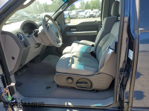 2004 Ford F-150 XL with VIN 1FTPX12514NC61607, listed as a Copart auction lot 44737215 with 89,379 mi miles and Salvage Title. Bid and sale history available at carsss.com. Image 7.