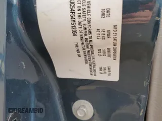 2004 Saturn L L300 1 z VIN 1G8JC54F54Y512054, wystawiony jako Copart lot #53051715 z przebiegiem 54 919 mil mil oraz Szkoda całkowita • Salvage title. Historia ofert i sprzedaży dostępna na DreamBid. Obrazek 15.
