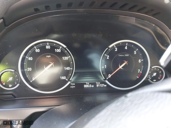 2019 BMW X6 xDrive35i with VIN 5UXKU2C57K0Z63351, listed as a IAAI auction lot 41637597 with 91,121 mi miles. Bid and sale history available at carsss.com. Image 7.