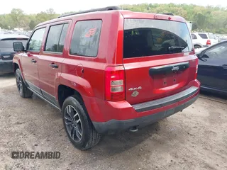 2015 Jeep Patriot Sport with VIN 1C4NJRBB3FD136291, listed as a IAAI auction lot 42015702 with 129,339 mi miles and . Bid and sale history available at carsss.com. Image 3.