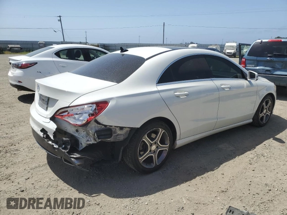 2014 Mercedes-Benz CLA 250 with VIN WDDSJ4EBXEN043882, listed as a Copart auction lot 54352585 with 171,712 mi miles and Salvage title. Bid and sale history available at DreamBid. Image 3.