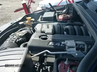 2016 Jeep Grand Cherokee SRT z VIN 1C4RJFDJ0GC366138, wystawiony jako IAAI lot #42169808 z przebiegiem 103 270 mil mil oraz . Historia ofert i sprzedaży dostępna na DreamBid. Obrazek 19.