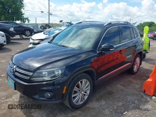 2015 Volkswagen Tiguan SE с VIN WVGAV7AX7FW510549, выставлен на аукционе IAAI как лот 42652715 с пробегом 152 488 миль миль и . История ставок и продаж доступна на DreamBid. Изображение 14.