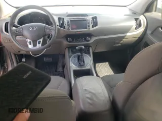 2011 Kia Sportage LX z VIN KNDPB3A2XB7062218, wystawiony jako Copart lot #54433555 z przebiegiem 132 819 mil mil oraz Szkoda całkowita • Salvage title. Historia ofert i sprzedaży dostępna na DreamBid. Obrazek 8.