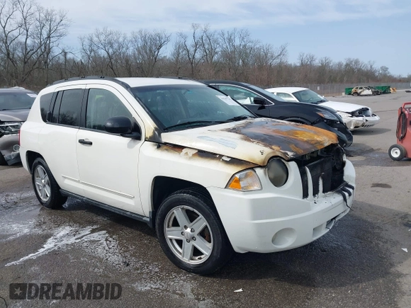 2008 Jeep Compass Sport with VIN 1J8FF47W88D647320, listed as a IAAI auction lot 41567742 with Not Provided miles and . Bid and sale history available at DreamBid. Image 1.