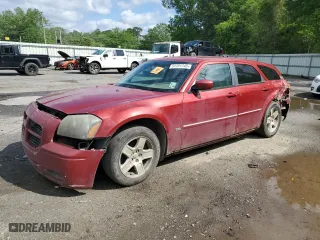 2006 Dodge Magnum with VIN 2D4FV47V56H391450, listed as a Copart auction lot 51751745 with 137,421 mi miles and Salvage Title. Bid and sale history available at carsss.com. Image 1.