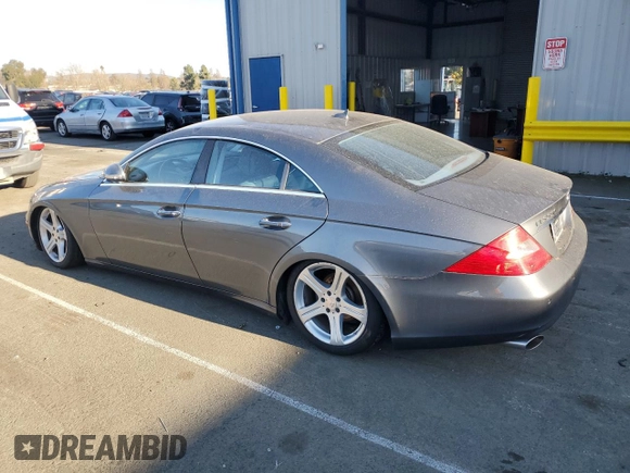 2008 Mercedes-Benz CLS 550 with VIN WDDDJ72X78A127146, listed as a Copart auction lot 43085125 with 162,953 mi miles and Non repairable. Bid and sale history available at DreamBid. Image 2.