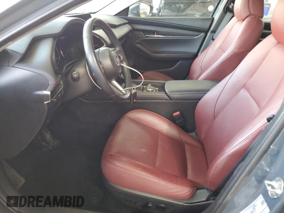 2024 Mazda 3 S Carbon Edition with VIN 3MZBPBCM3RM410653, listed as a Copart auction lot 55505645 with 26,729 mi miles and Salvage Title. Bid and sale history available at DreamBid. Image 7.