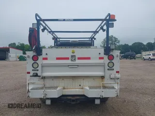 2015 Ford F-250 XL с VIN 1FD7X2B6XFEB07605, выставлен на аукционе IAAI как лот 42160604 с пробегом Не указан миль и . История ставок и продаж доступна на DreamBid. Изображение 16.