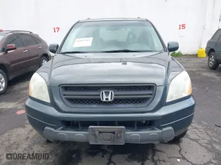 2003 Honda Pilot EX with VIN 2HKYF18573H589899, listed as a IAAI auction lot 41917543 with 211,123 mi miles. Bid and sale history available at carsss.com. Image 6.