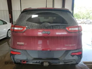 2015 Jeep Cherokee Trailhawk z VIN 1C4PJMBB7FW500180, wystawiony jako Copart lot #62385655 z przebiegiem 88 137 mil mil oraz Szkoda całkowita • Salvage title. Historia ofert i sprzedaży dostępna na DreamBid. Obrazek 6.