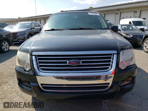 2008 Ford Explorer XLT with VIN 1FMEU63E58UA68508, listed as a Copart auction lot 71561004 with 164,872 mi miles and Non Repairable. Bid and sale history available at carsss.com. Image 5.