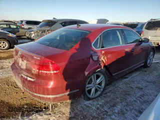 2015 Volkswagen Passat SEL Premium z VIN 1VWCS7A32FC017881, wystawiony jako Copart lot #46234435 z przebiegiem 108 518 mil mil oraz Szkoda całkowita • Salvage title. Historia ofert i sprzedaży dostępna na DreamBid. Obrazek 3.