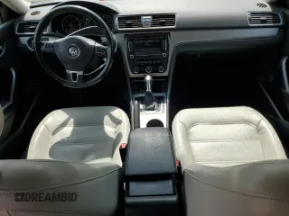 2015 Volkswagen Passat SE z VIN 1VWBV7A39FC066580, wystawiony jako Copart lot #54705935 z przebiegiem 162 056 mil mil oraz Szkoda całkowita • Salvage title. Historia ofert i sprzedaży dostępna na DreamBid. Obrazek 8.
