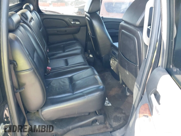 2007 Chevrolet Avalanche LTZ with VIN 3GNEC12J17G182393, listed as a IAAI auction lot 41871001 with 186,925 mi miles and . Bid and sale history available at DreamBid. Image 8.