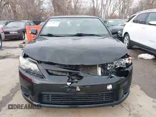 2012 Scion tC z VIN JTKJF5C72C3024241, wystawiony jako IAAI lot #41750123 z przebiegiem 136 695 mil mil oraz . Historia ofert i sprzedaży dostępna na DreamBid. Obrazek 12.