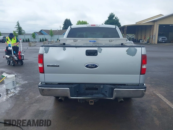 2007 Ford F-150 XLT z VIN 1FTPW12557KC34709, wystawiony jako IAAI lot #42140299 z przebiegiem 59 424 mil mil oraz . Historia ofert i sprzedaży dostępna na DreamBid. Obrazek 17.