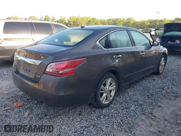 2013 Nissan Altima S with VIN 1N4AL3AP5DC900914, listed as a IAAI auction lot 42035657 with 157,669 mi miles and . Bid and sale history available at DreamBid. Image 4.