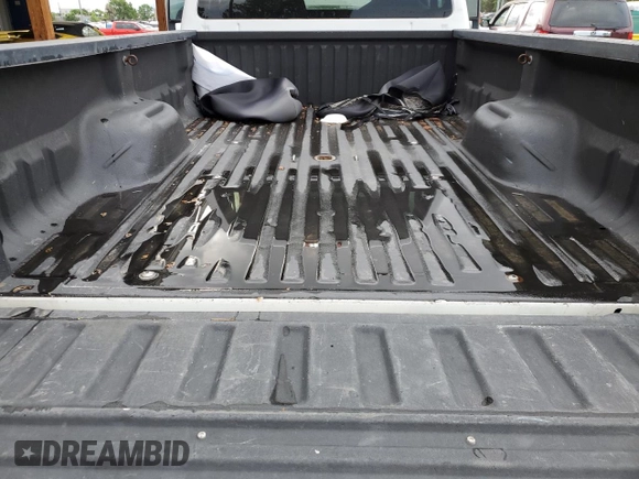 2010 Ford F-250 XL с VIN 1FTNF2B5XAEA91565, выставлен на аукционе Copart как лот 59018855 с пробегом 106 063 миль миль и Чистый • Clean title. История ставок и продаж доступна на DreamBid. Изображение 10.