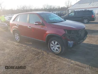 2011 Kia Sorento LX with VIN 5XYKT3A13BG007207, listed as a IAAI auction lot 41800292 with 161,283 mi miles. Bid and sale history available at carsss.com. Image 1.
