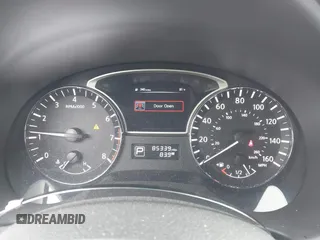 2014 Nissan Altima 2.5 S with VIN 1N4AL3AP5EN220856, listed as a IAAI auction lot 42176401 with 85,339 mi miles. Bid and sale history available at carsss.com. Image 7.