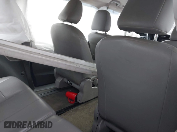 2017 Toyota Sienna L with VIN 5TDZZ3DC3HS793595, listed as a IAAI auction lot 42352780 with 153,161 mi miles and . Bid and sale history available at DreamBid. Image 8.