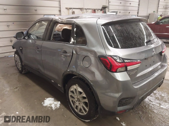 2022 Mitsubishi Outlander Sport ES with VIN JA4ARUAU3NU018733, listed as a IAAI auction lot 41320736 with 31,653 mi miles. Bid and sale history available at carsss.com. Image 3.