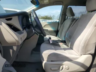 2015 Toyota Sienna LE AAS with VIN 5TDKK3DC8FS546916, listed as a Copart auction lot 52077345 with 119,285 mi miles and Salvage Title. Bid and sale history available at carsss.com. Image 7.