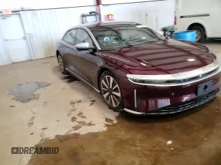 2022 Lucid Air Grand Touring z VIN 50EA1GBA5NA003618, wystawiony jako Copart lot #45682325 z przebiegiem Nie podano mil oraz Szkody całkowita. Historia ofert i sprzedaży dostępna na DreamBid. Obrazek 13.