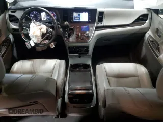 2020 Toyota Sienna XLE with VIN 5TDDZ3DC7LS251760, listed as a Copart auction lot 60125385 with 62,326 mi miles and Salvage title. Bid and sale history available at DreamBid. Image 8.