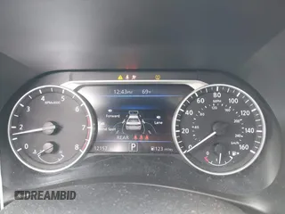 2024 Nissan Sentra SV z VIN 3N1AB8CV4RY260119, wystawiony jako IAAI lot #42131950 z przebiegiem 12 157 mil mil oraz . Historia ofert i sprzedaży dostępna na DreamBid. Obrazek 7.