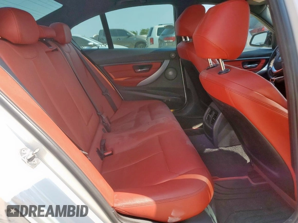2013 BMW 3 Series 335i xDrive z VIN WBA3B9C50DJ899071, wystawiony jako Copart lot #50938045 z przebiegiem 143 532 mil mil oraz Szkoda całkowita • Salvage title. Historia ofert i sprzedaży dostępna na DreamBid. Obrazek 10.