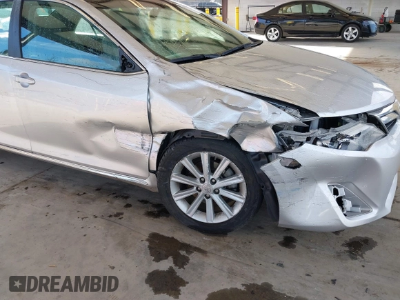 2013 Toyota Camry L with VIN 4T4BF1FK1DR286656, listed as a IAAI auction lot 41795168 with 88,172 mi miles. Bid and sale history available at carsss.com. Image 6.