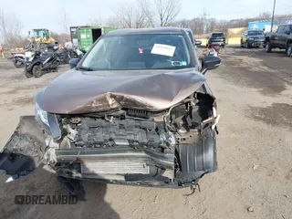 2018 Mitsubishi Eclipse Cross LE z VIN JA4AT4AA2JZ061576, wystawiony jako IAAI lot #41565617 z przebiegiem 28 488 mil mil oraz . Historia ofert i sprzedaży dostępna na DreamBid. Obrazek 12.