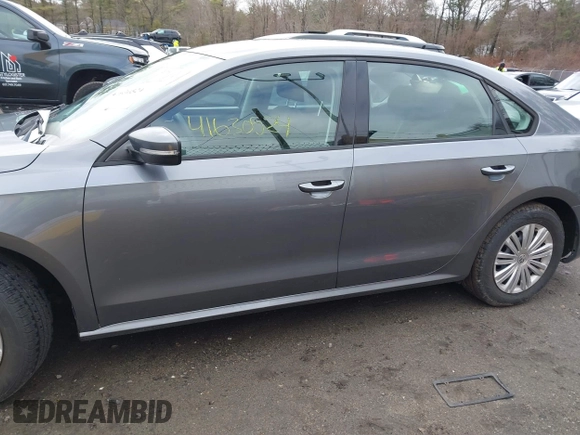 2015 Volkswagen Passat Wolfsburg Edition with VIN 1VWAT7A37FC026077, listed as a IAAI auction lot 41630524 with 136,966 mi miles and . Bid and sale history available at DreamBid. Image 14.