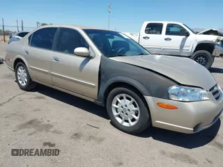 2000 Nissan Maxima GXE z VIN JN1CA31D0YT739248, wystawiony jako IAAI lot #42089086 z przebiegiem 140 979 mil mil oraz . Historia ofert i sprzedaży dostępna na DreamBid. Obrazek 1.