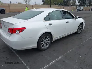 2010 Lexus ES with VIN JTHBK1EG5A2410652, listed as a IAAI auction lot 41997475 with 167,468 mi miles. Bid and sale history available at carsss.com. Image 4.