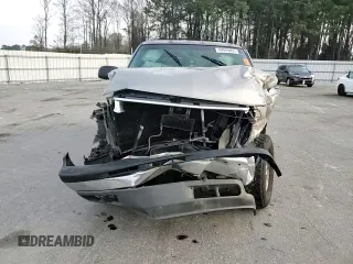 2001 Chevrolet Tahoe LS z VIN 1GNEC13T81J212124, wystawiony jako Copart lot #49049865 z przebiegiem 245 904 mil mil oraz Szkoda całkowita • Salvage title. Historia ofert i sprzedaży dostępna na DreamBid. Obrazek 12.