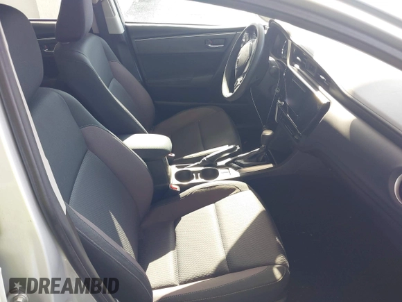 2018 Toyota Corolla L z VIN 5YFBURHE2JP827894, wystawiony jako IAAI lot #42295741 z przebiegiem 44 171 mil mil oraz . Historia ofert i sprzedaży dostępna na DreamBid. Obrazek 5.