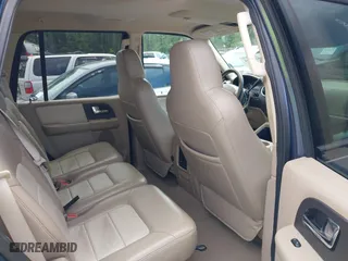 2005 Ford Expedition Eddie Bauer with VIN 1FMPU17555LB13549, listed as a IAAI auction lot 41869759 with 119,851 mi miles. Bid and sale history available at carsss.com. Image 8.