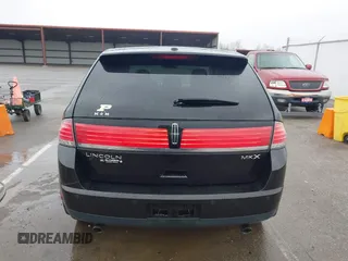 2010 Lincoln MKX with VIN 2LMDJ6JC3ABJ21373, listed as a IAAI auction lot 41843187 with 153,958 mi miles. Bid and sale history available at carsss.com. Image 17.