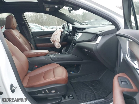 2020 Cadillac XT5 AWD Premium Luxury with VIN 1GYKNDR44LZ233767, listed as a IAAI auction lot 41250180 with 73,386 mi miles. Bid and sale history available at carsss.com. Image 5.