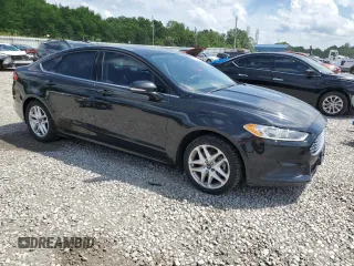 2014 Ford Fusion SE with VIN 1FA6P0H77E5384947, listed as a Copart auction lot 55328115 with 106,582 mi miles and Clean Title. Bid and sale history available at carsss.com. Image 4.