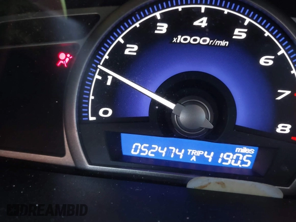 2009 Honda Civic LX z VIN 19XFA16539E021784, wystawiony jako IAAI lot #41674944 z przebiegiem 52 474 mil mil oraz . Historia ofert i sprzedaży dostępna na DreamBid. Obrazek 7.